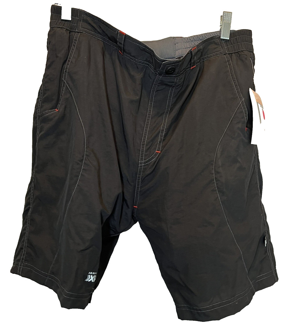 NWT Serfas Bliss Women's Padded bike Shorts Size X-Large, Black. Pockets, liner